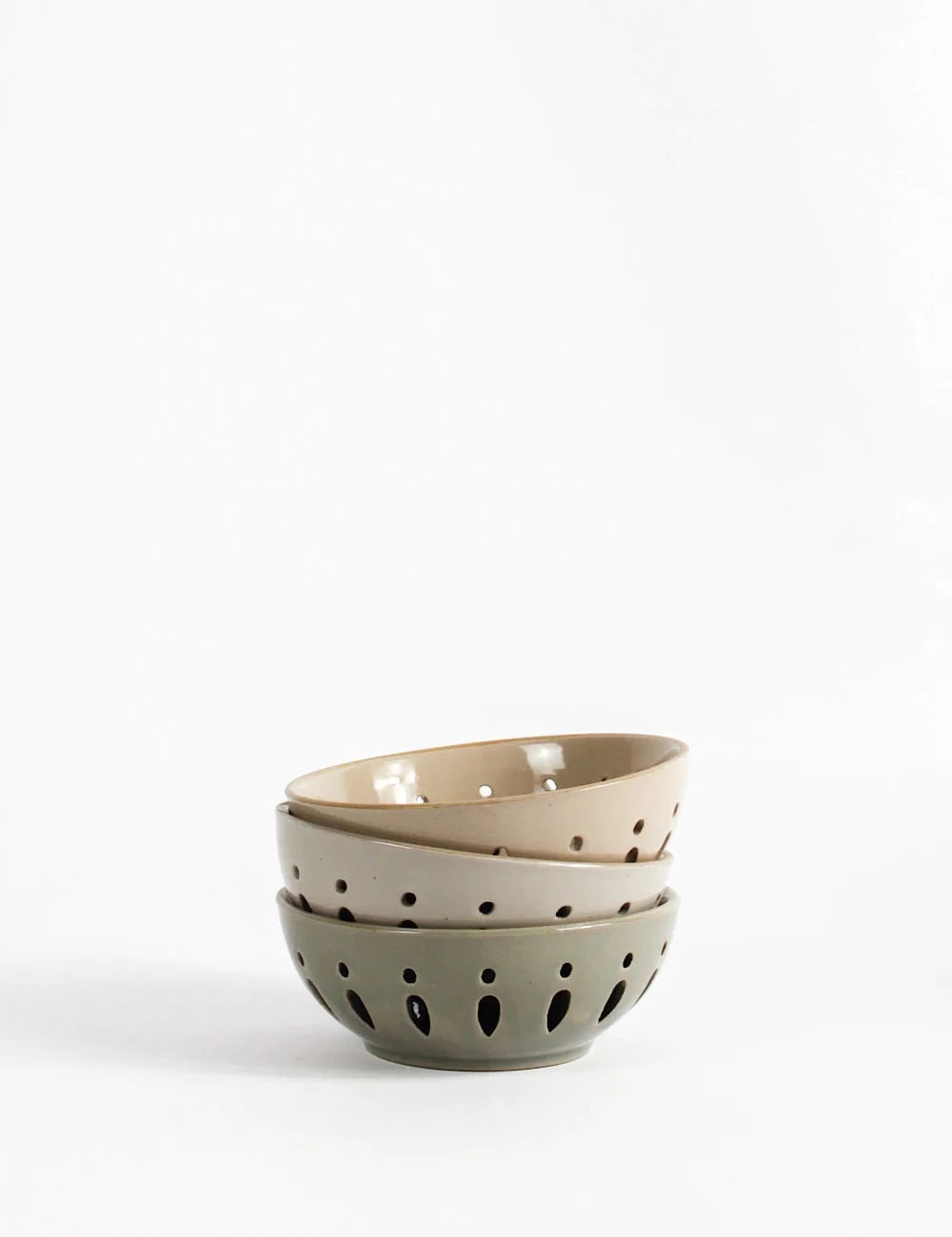 Stoneware Berry Bowl