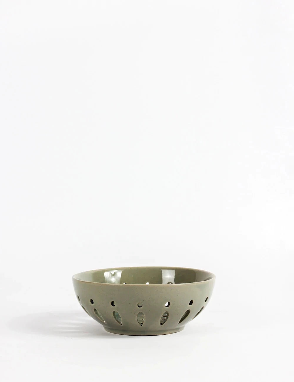 Stoneware Berry Bowl